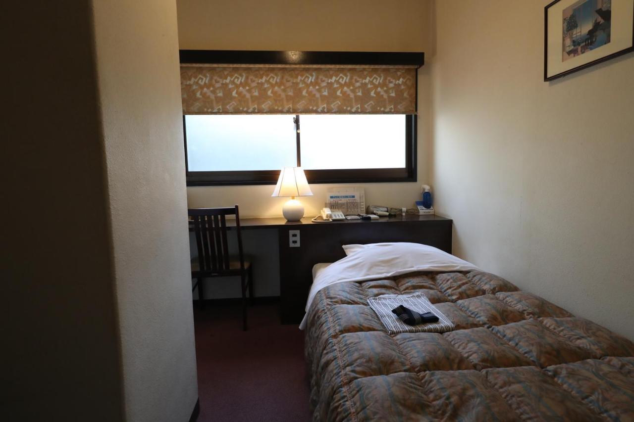 Hotel New Yama Нагано Екстериор снимка