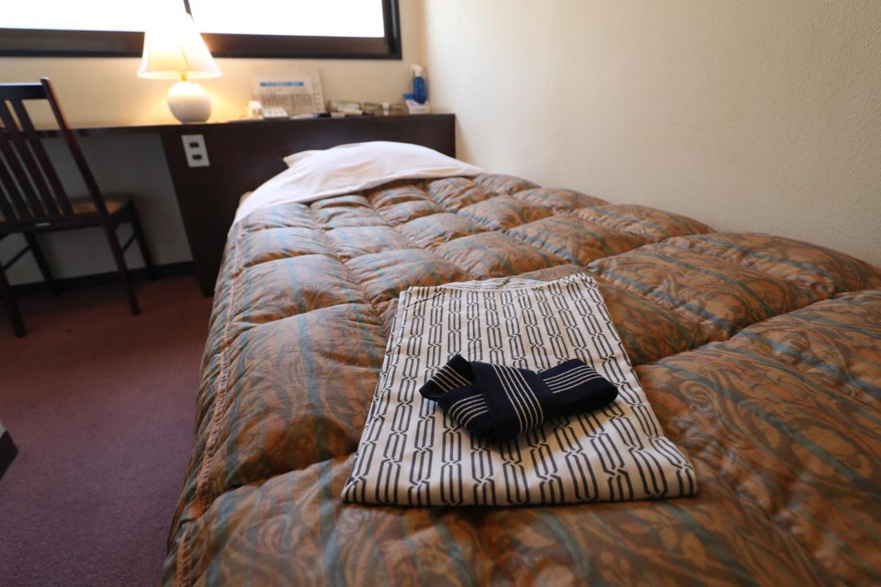 Hotel New Yama Нагано Екстериор снимка